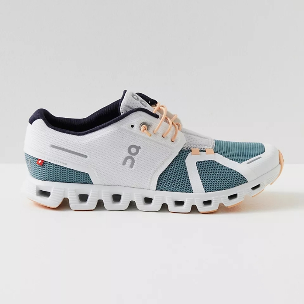 On Running Cloud 5 Push Sneakers - Picture 4 of 11